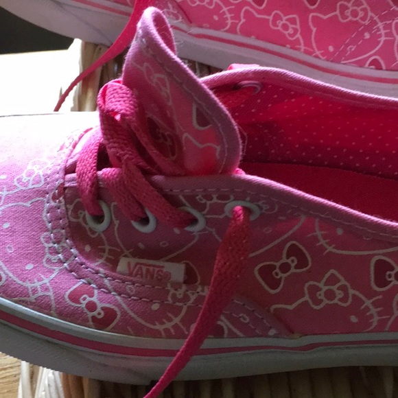 Vans Shoes - Vans hello kitty